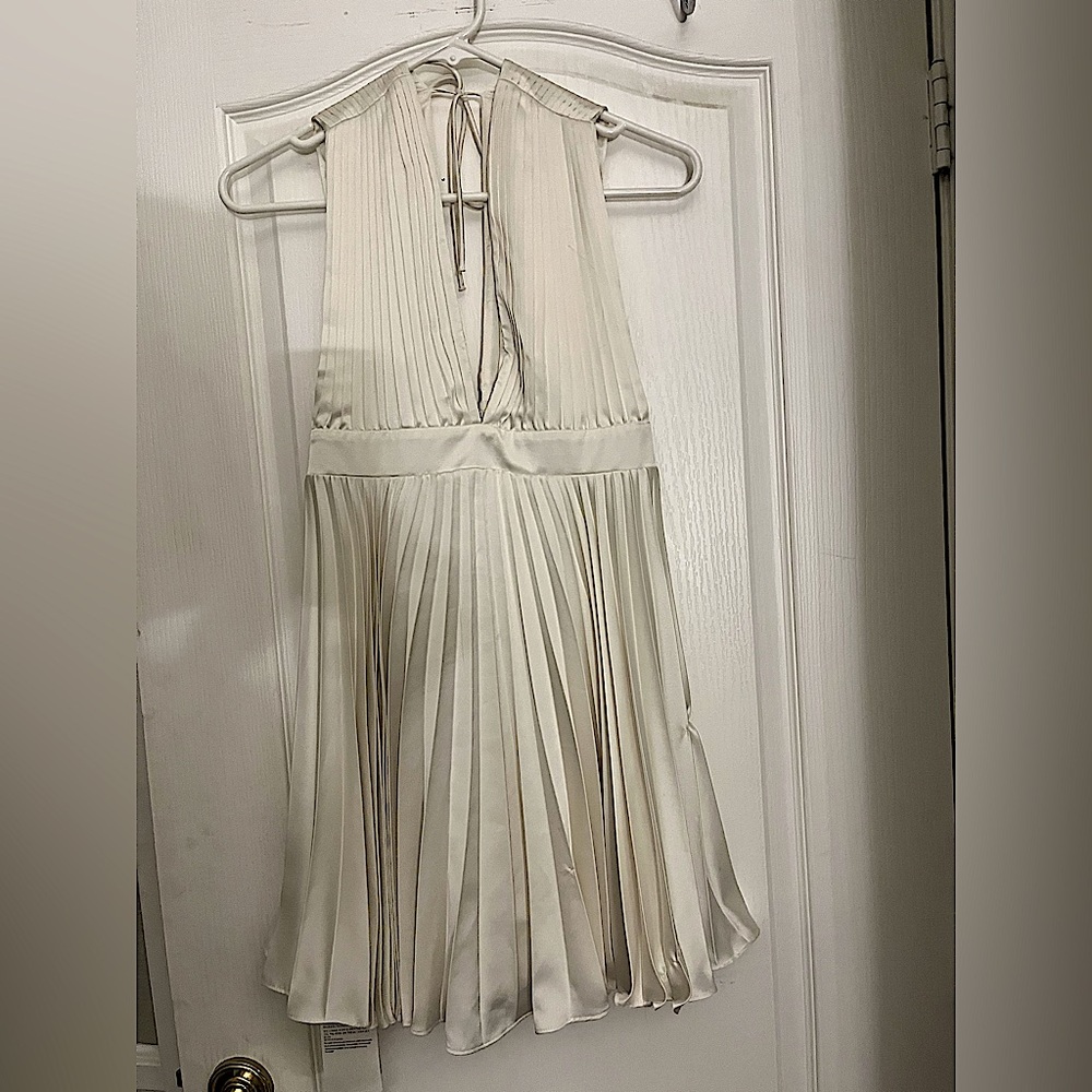 BNWT Abercrombie and Fitch xs cream dress
